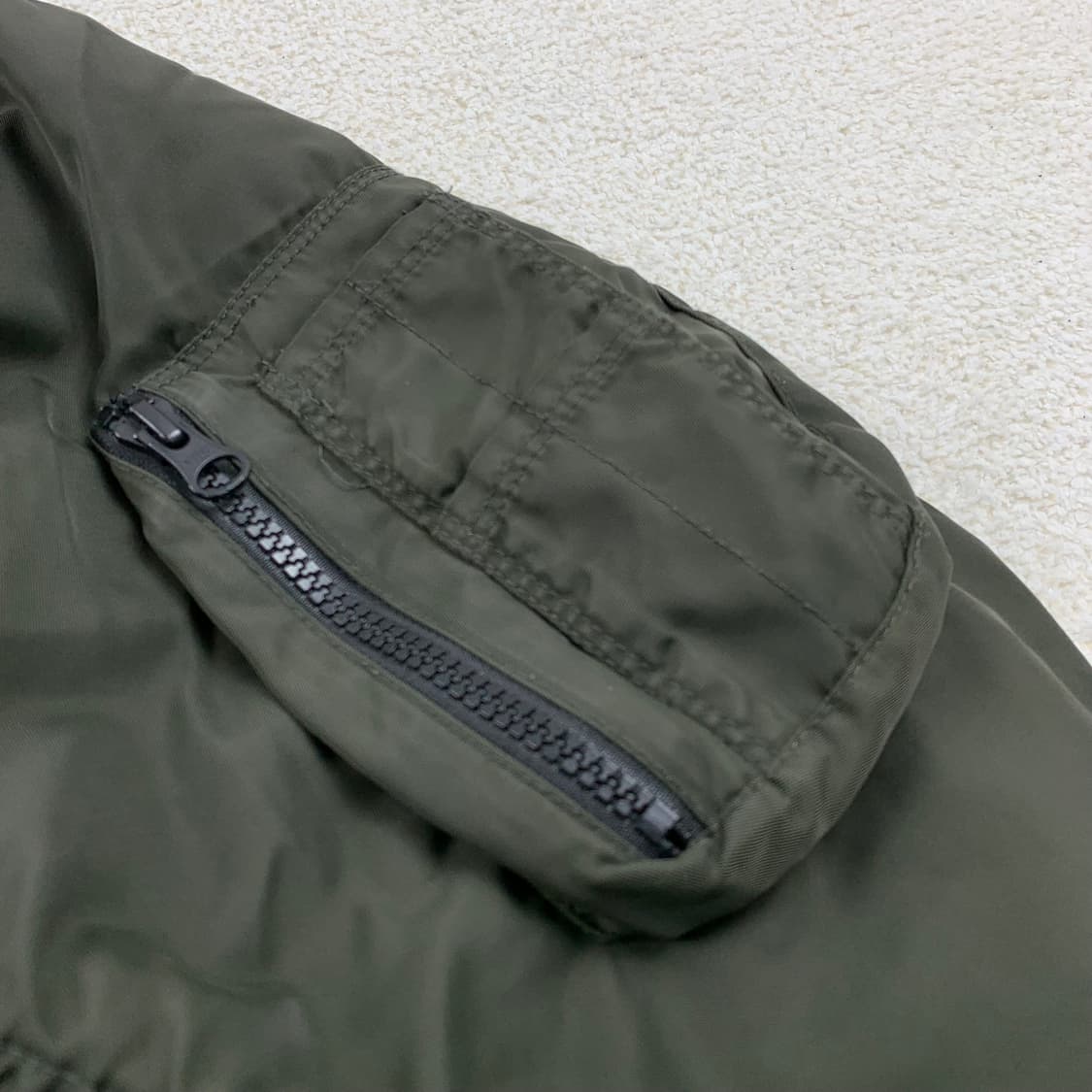 나이키 자수로고 윈드러너 리버시블 MA-1 항공점퍼 카키  상품이미지4