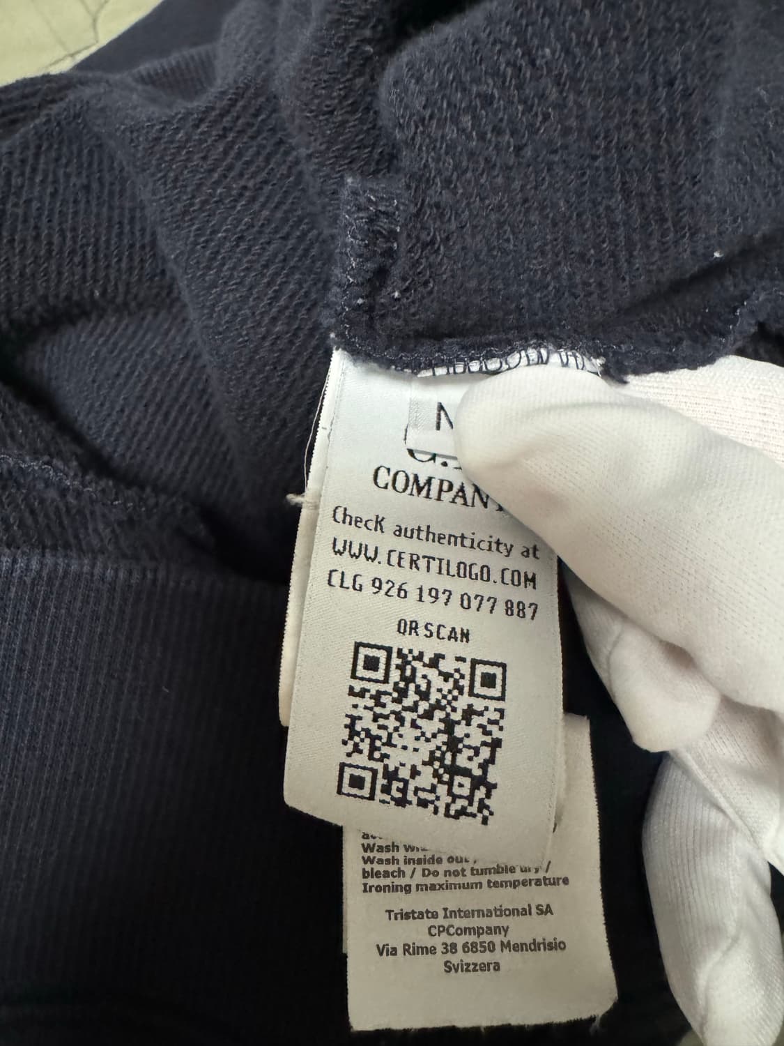 (정품) CP컴퍼니 렌즈 맨투맨 M 상품이미지5