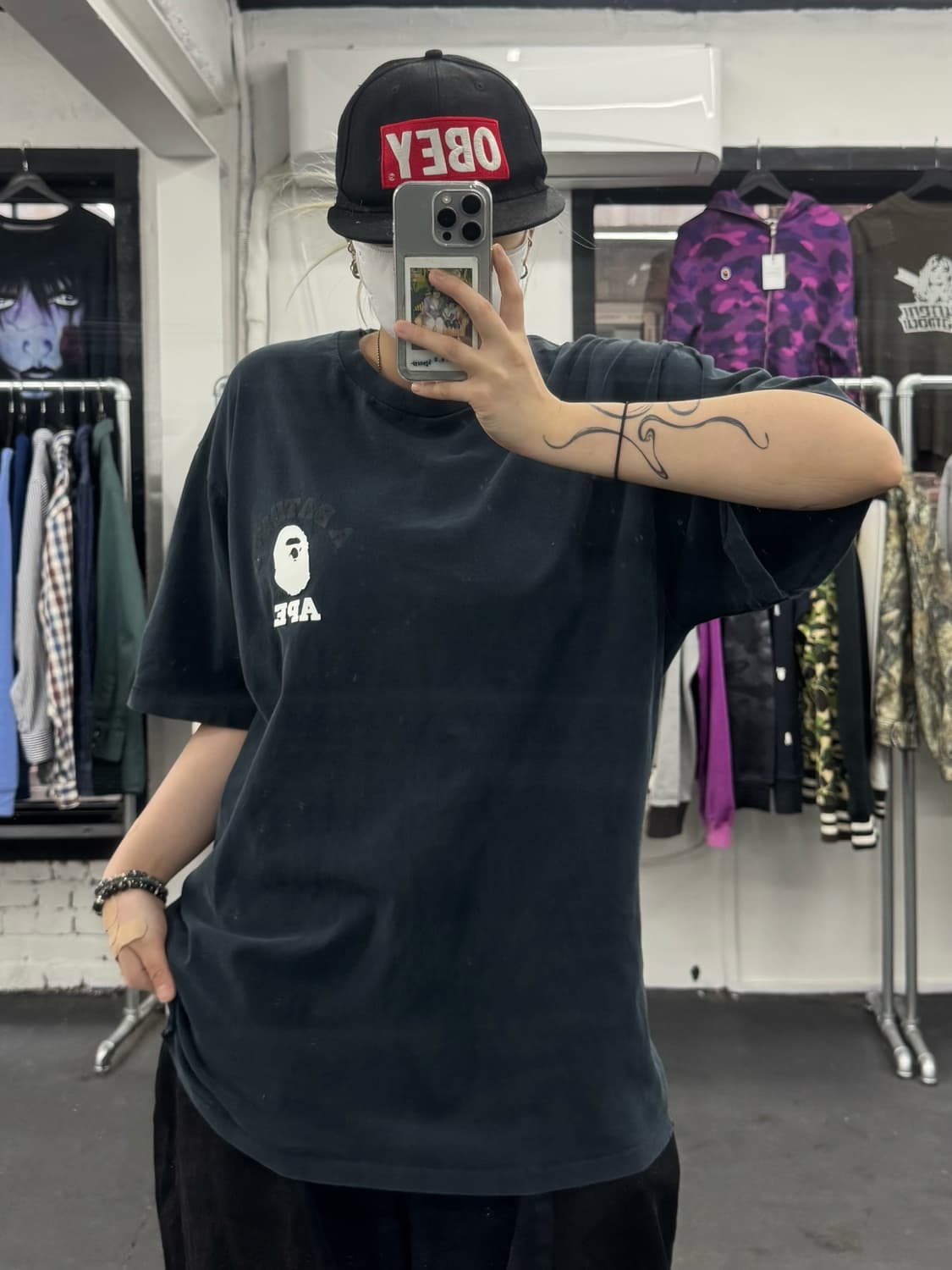 베이프 컬리지 티셔츠 상품이미지2