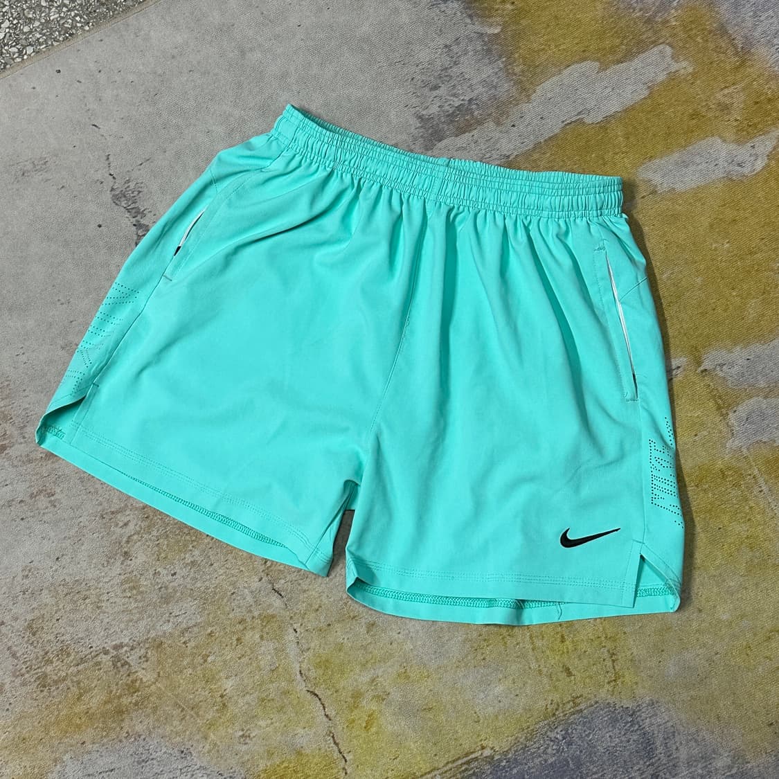 나이키 스우시 반바지 XL 상품이미지1