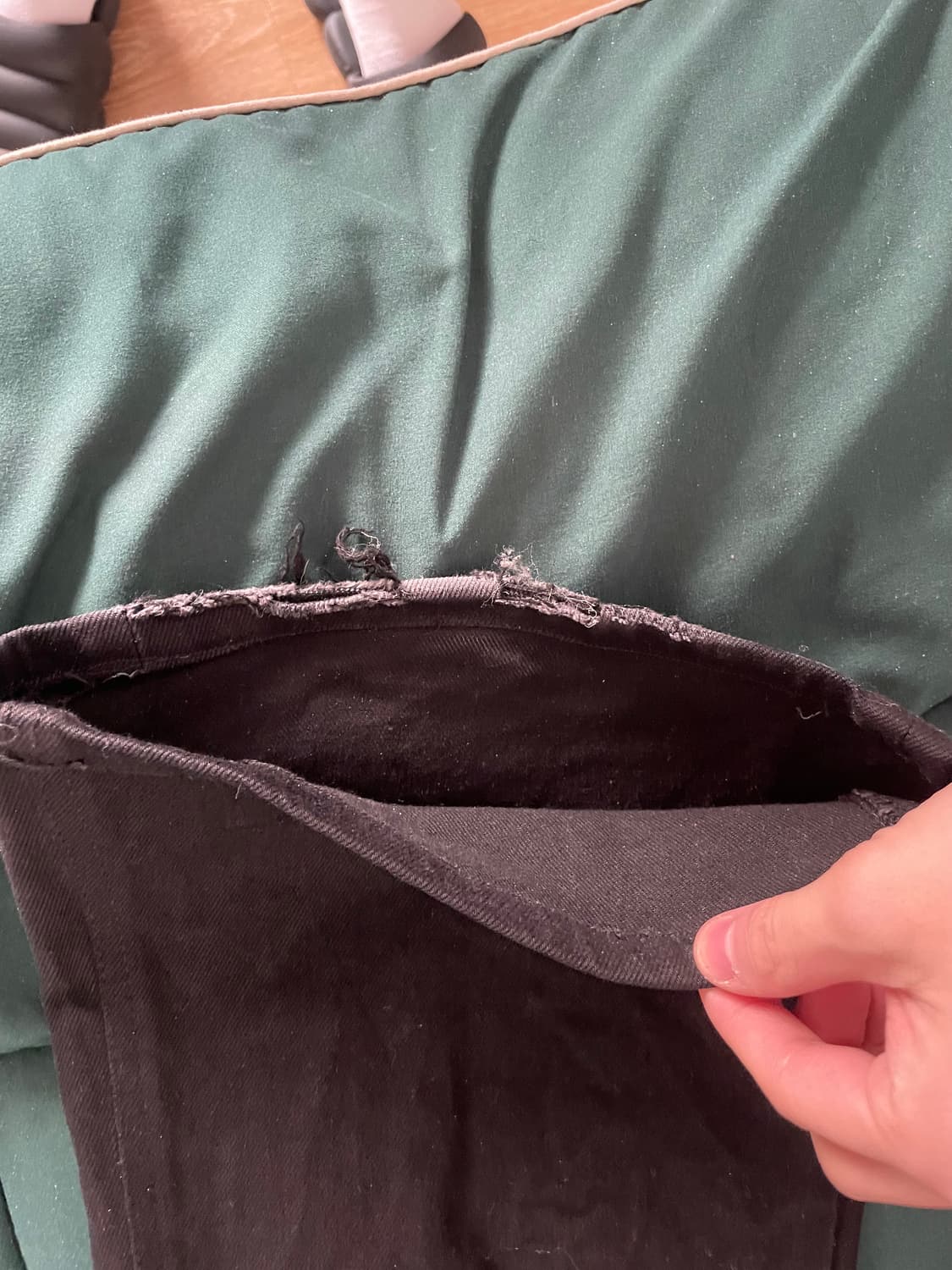 언더마이카 스트레치 플레어 진 블랙 상품이미지6