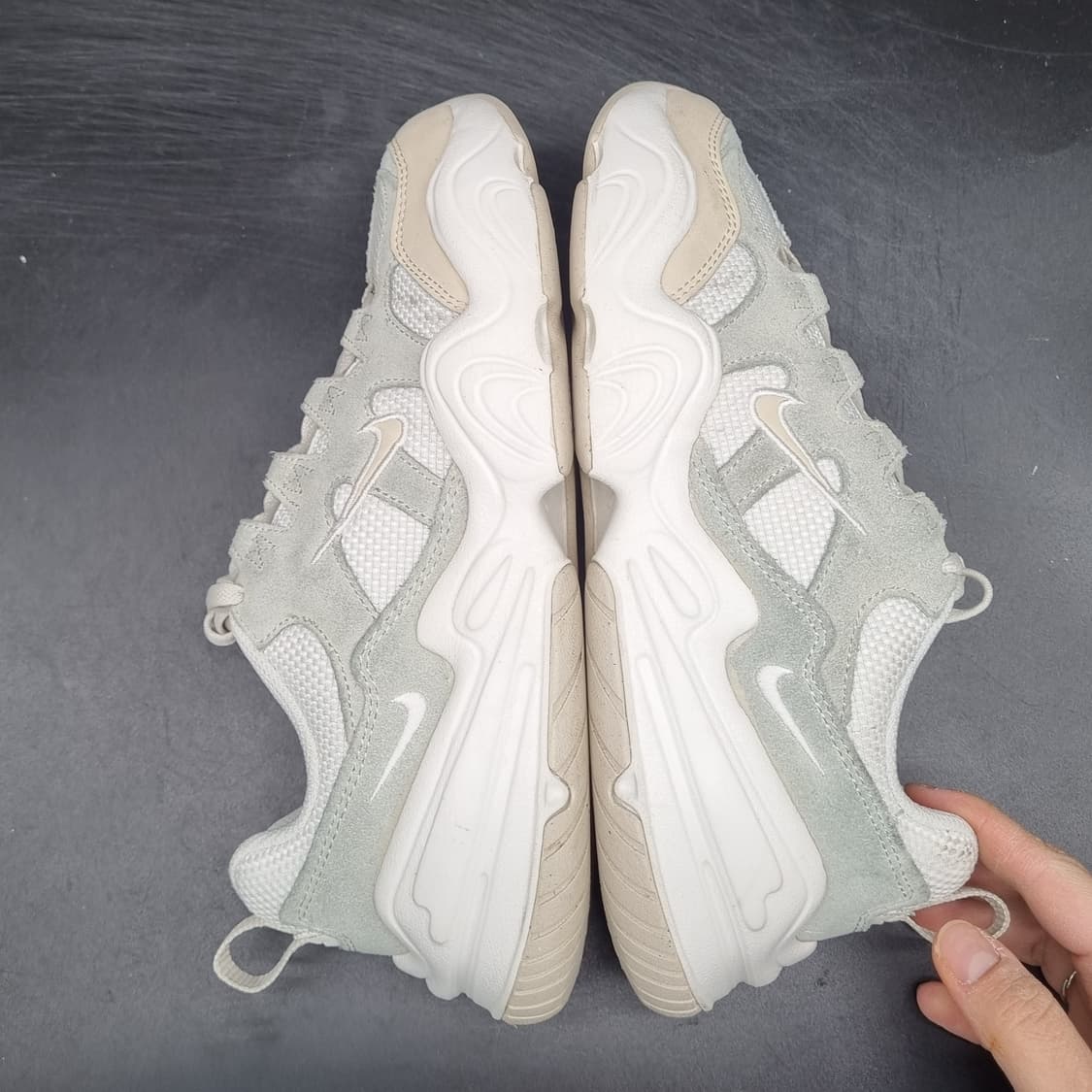 나이키 테크헤라 여성 운동화 240 상품이미지5