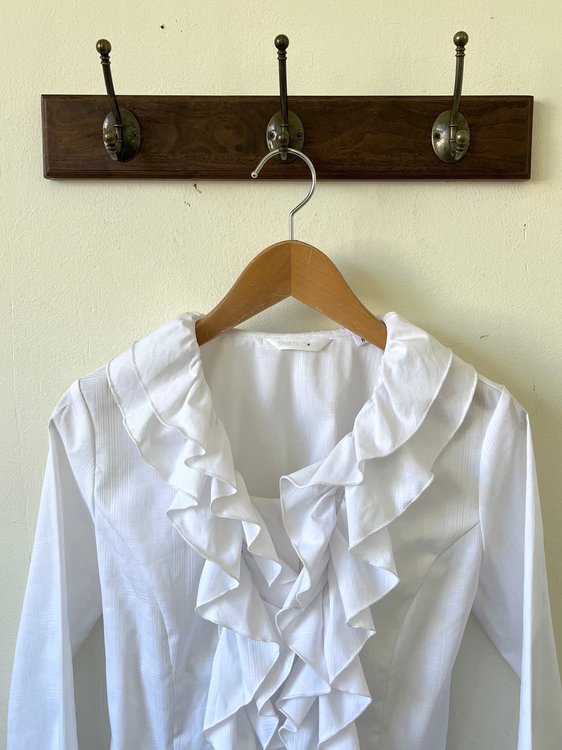 SHIRTS CODE 화이트 프릴 셔츠 상품이미지2