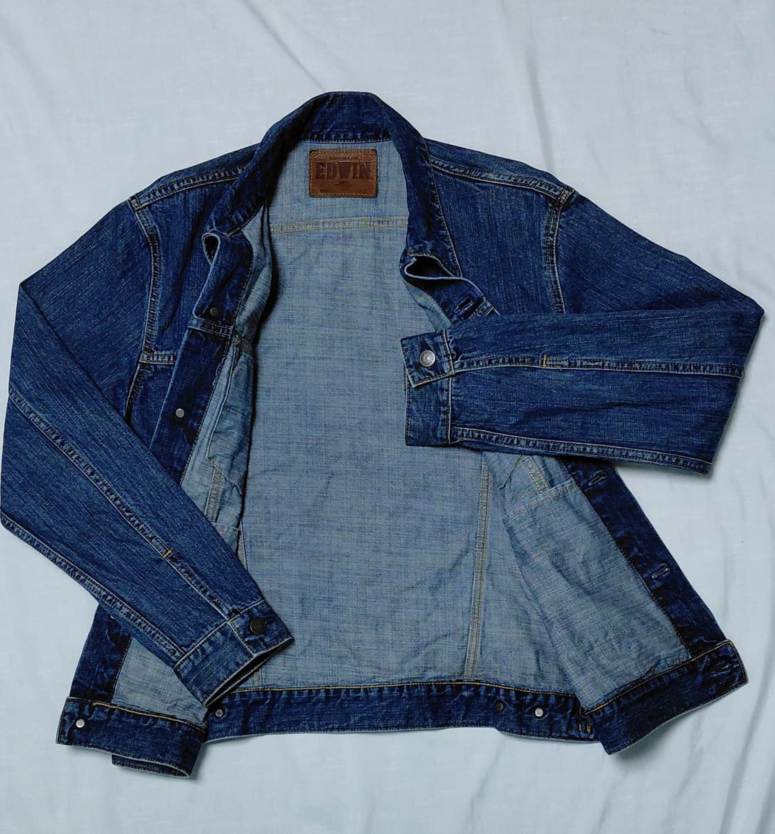 [L] 에드윈(EDWIN) 인터내셔널 베이직 데님 자켓 - 클래식 중청 상품이미지4