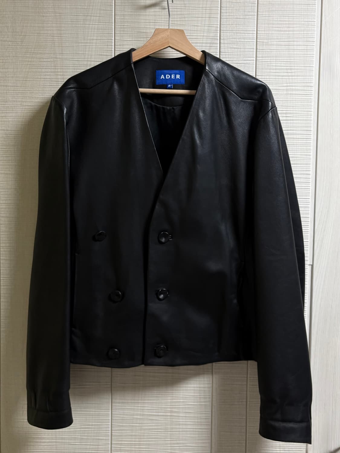 아더에러 레더자켓 상품이미지1