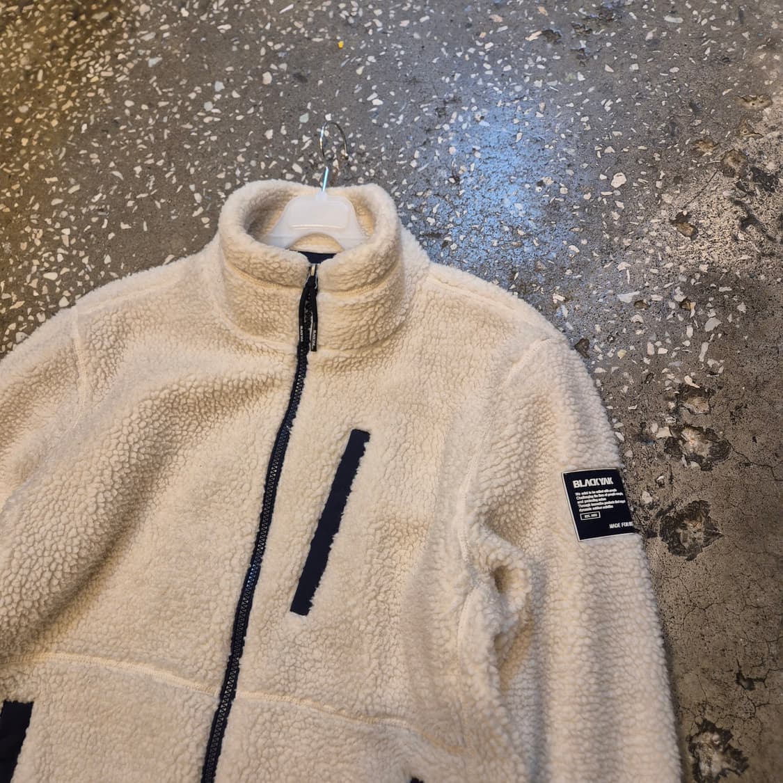 100(착샷잇음) 블랙야크 아이보리 후리스집업  상품이미지6