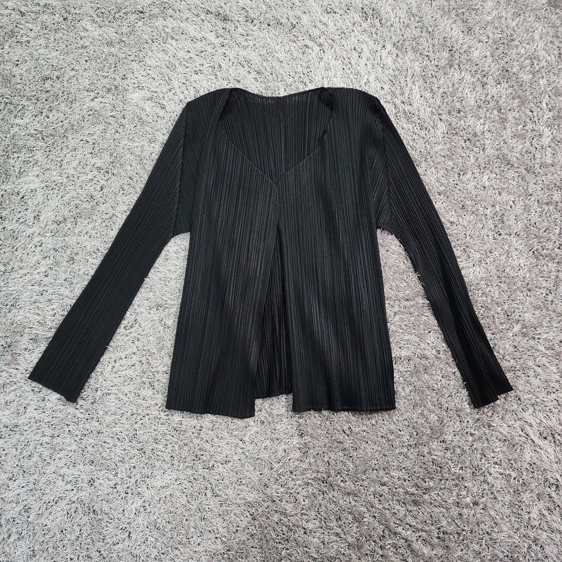 이세이미야케 플리츠플리즈 가디건 3 상품이미지1