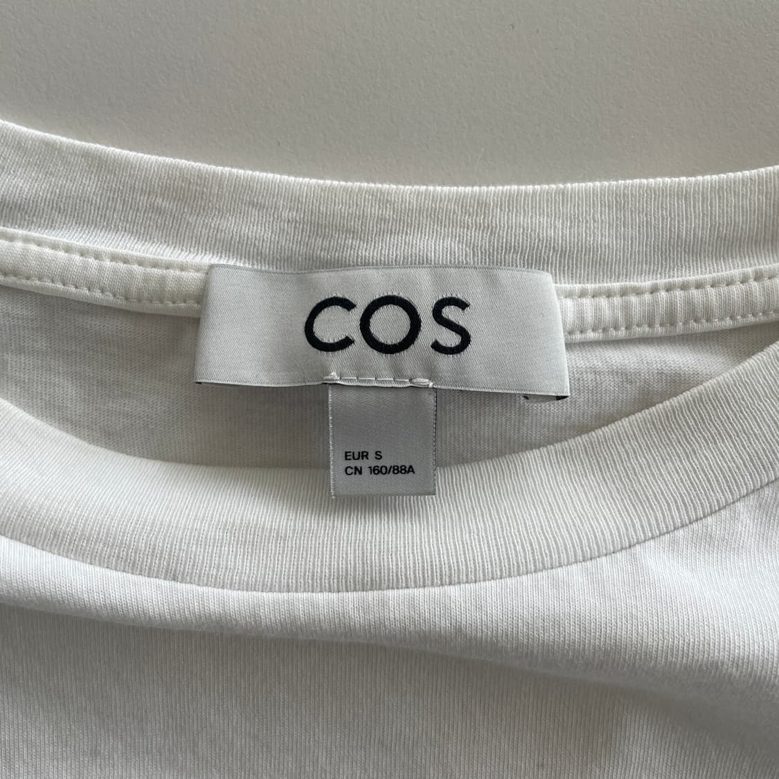 코스 S,95-100 화이트 라운드넥 반팔 티셔츠 상품이미지9