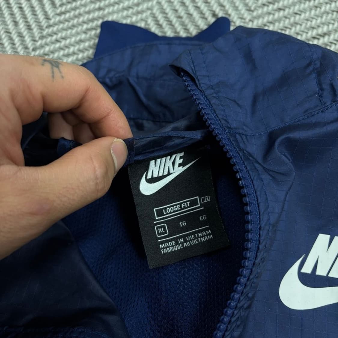 나이키 스우시 패턴 후드 바람막이 자켓v0363 상품이미지5