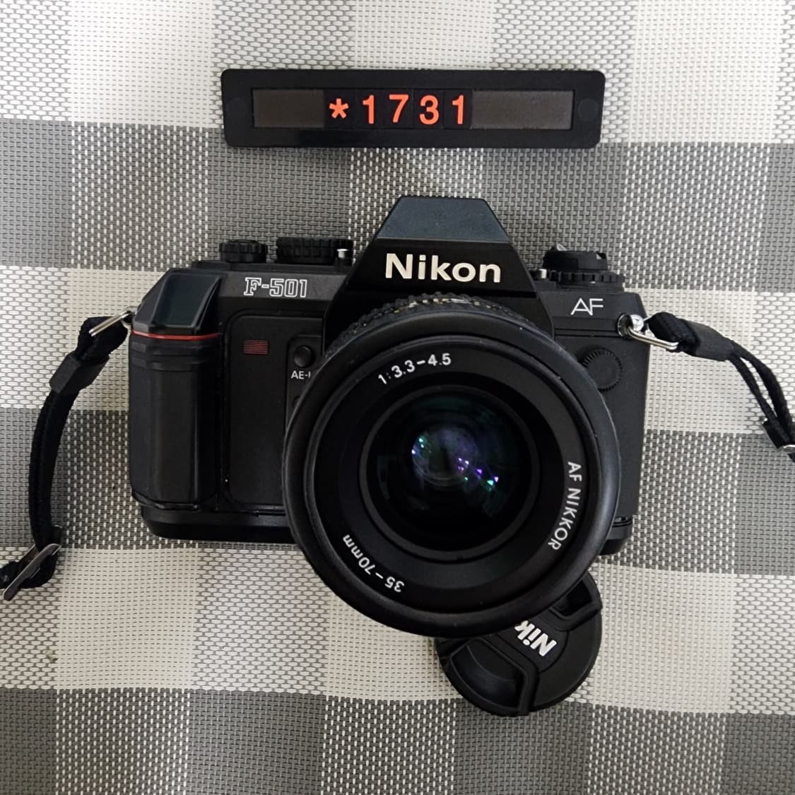 니콘 F-501 AF 필름카메라 35-70 줌렌즈 상품이미지1