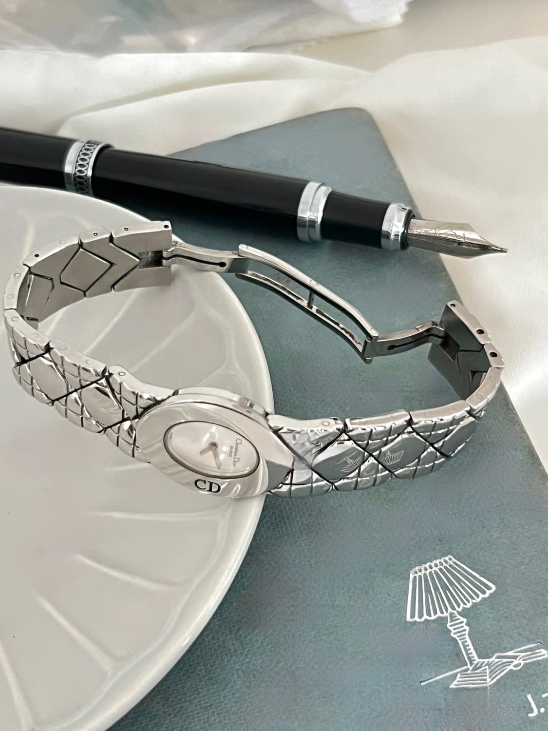 디올 까나쥬 패턴 브레이슬릿 시계 / 정품감정. 케어 상품이미지6