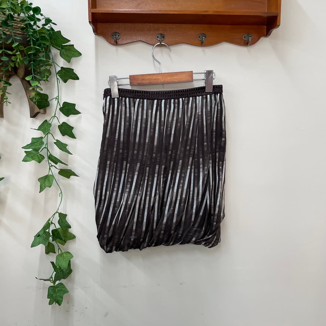 초코나무숲 브라운 시스루 스트라이프 벌룬 스커트 상품이미지3