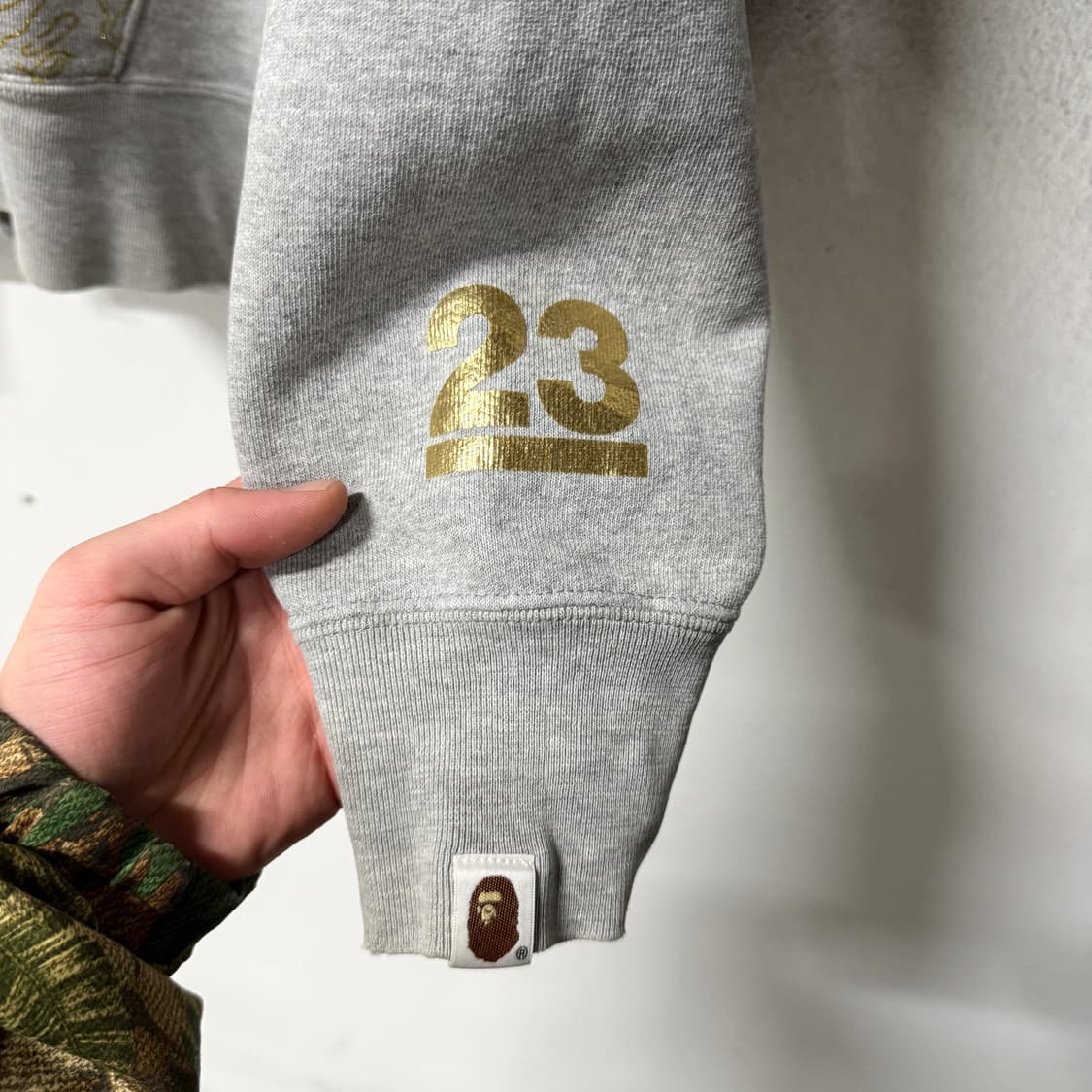 정품 베이프 23주년 한정판 라인 골드 카모 샤크 풀 집업 후디 상품이미지4