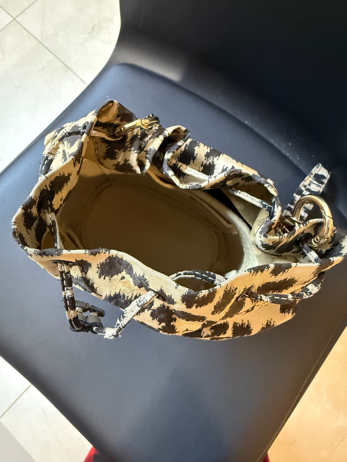 디올 트래블 호피 파우치백 상품이미지6