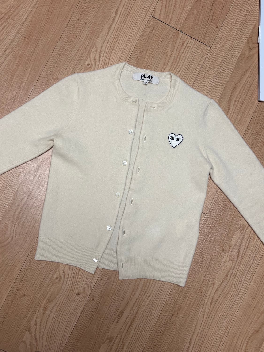 (수수료X)<정품> 꼼데가르송 화이트 와펜 가디건 아이보리 크림 상품이미지9