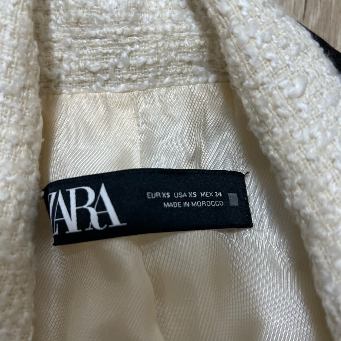 자라 여성 더블 버튼 트위드자켓 XS/85  상품이미지4