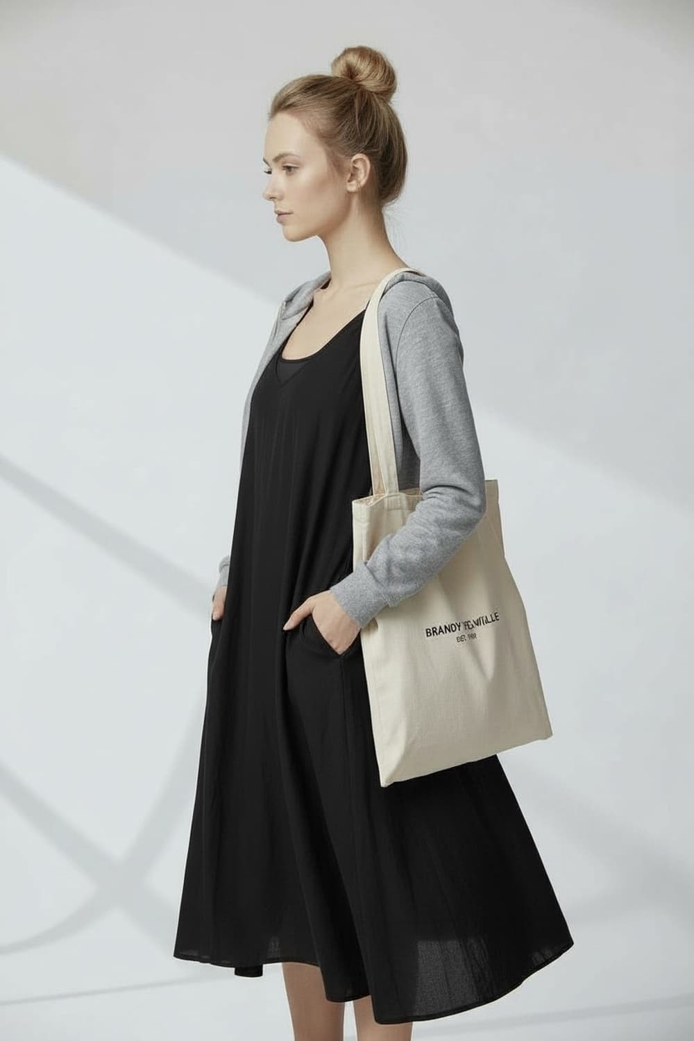 브랜디 멜빌 크롭 후드집업 상품이미지1