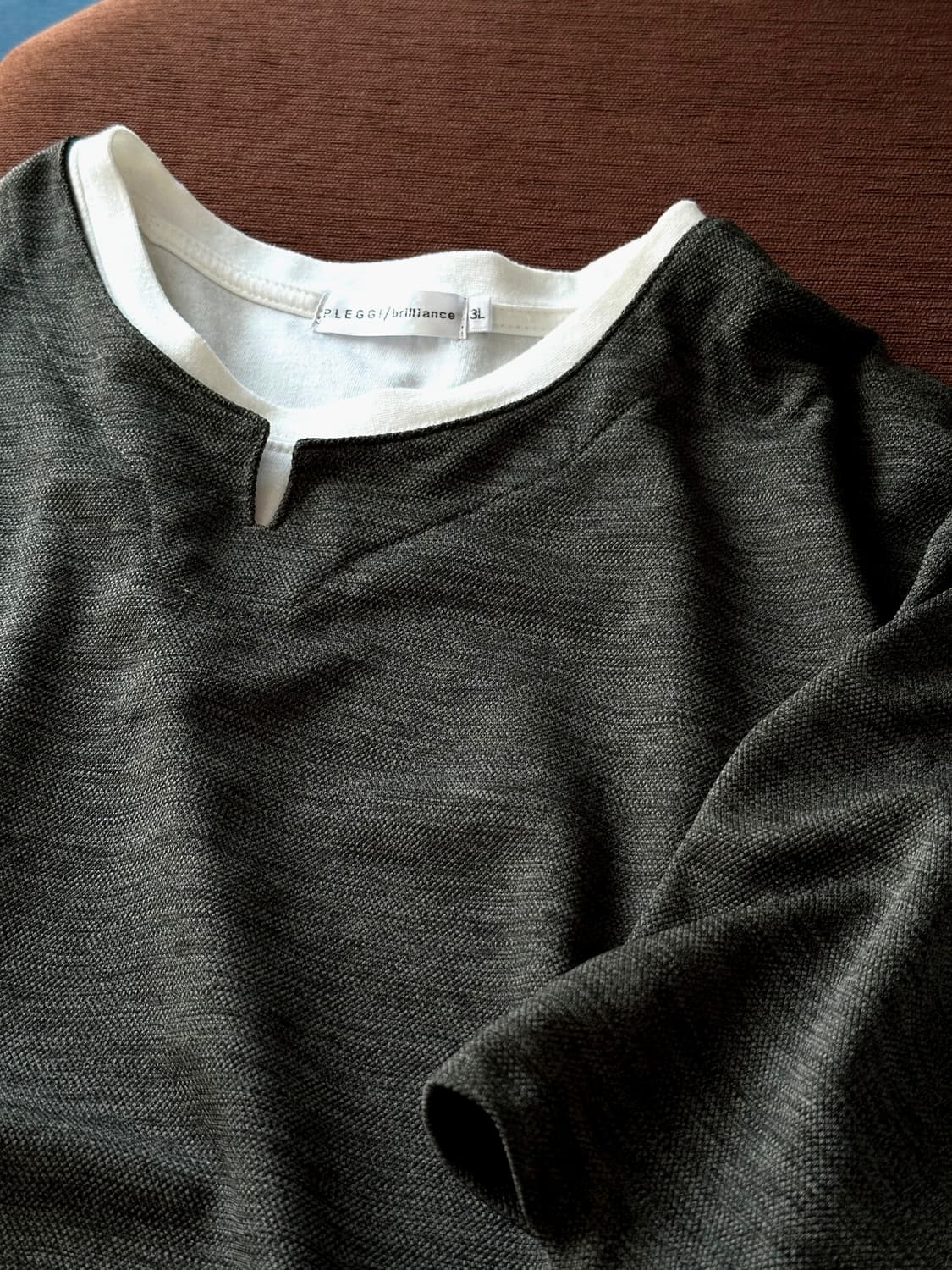 Fake layered neck H/S top 상품이미지1