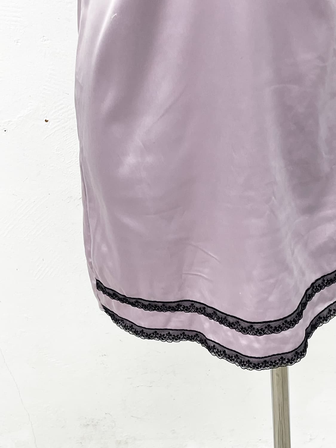 라벤더 레이스 새틴 슬립 상품이미지3