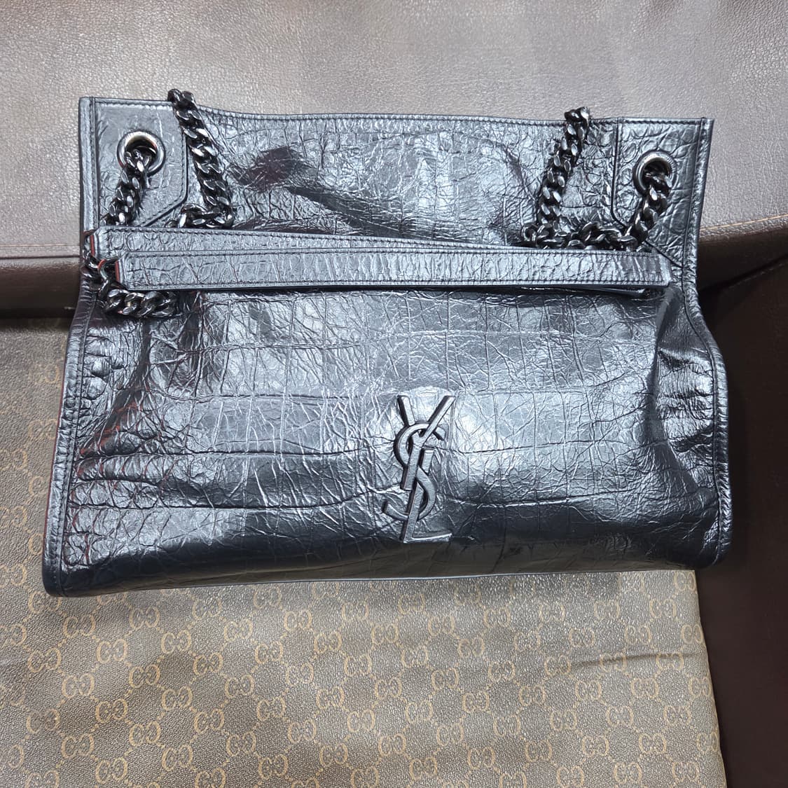 생로랑 니키 숄더백 상품이미지1