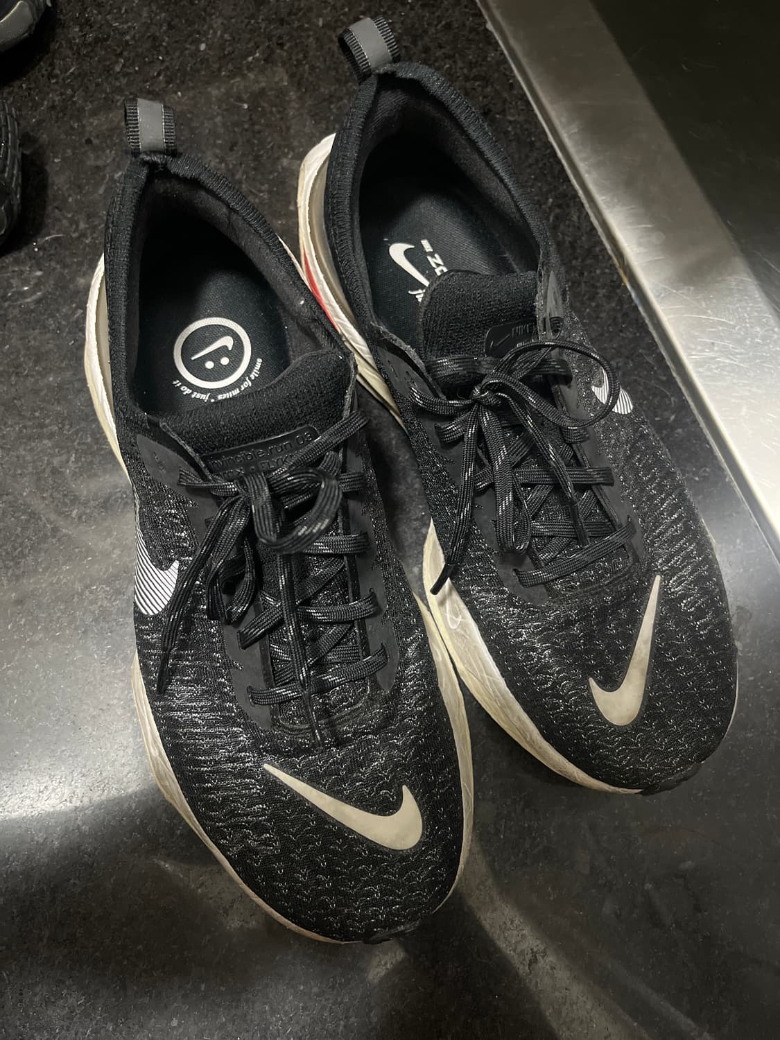 나이키 인빈서블 280 러닝화 상품이미지1