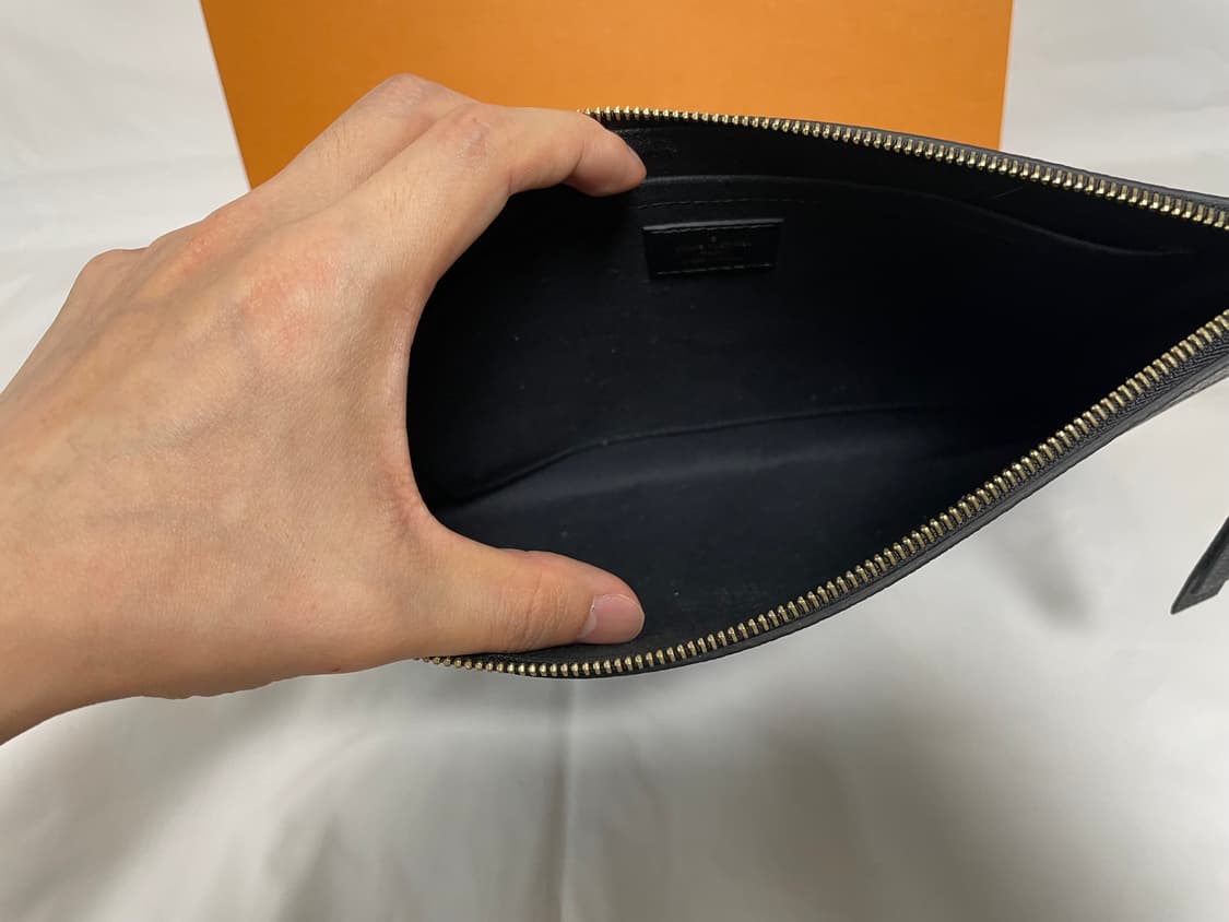 루이비통 앙프렝뜨 클러치 상품이미지9