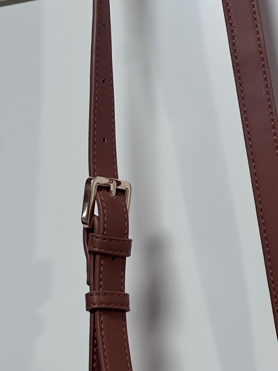 브라운 가죽 스퀘어 크로스백 상품이미지2