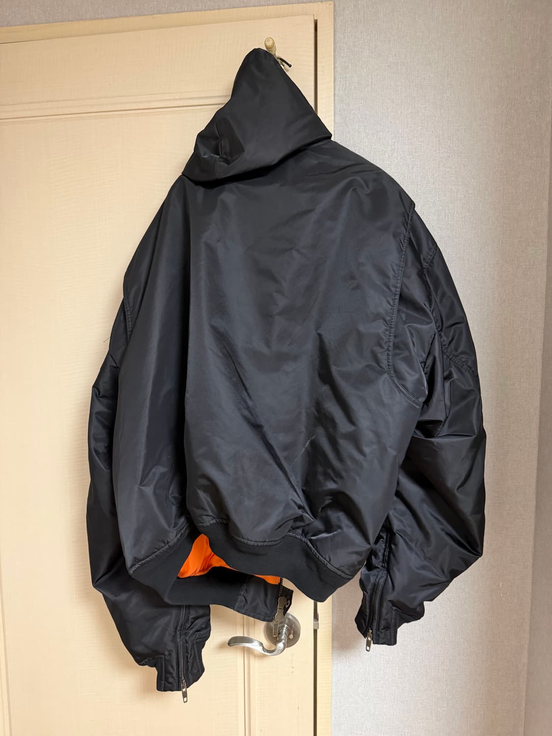 발렌시아가 3b봄버 1사이즈 상품이미지2