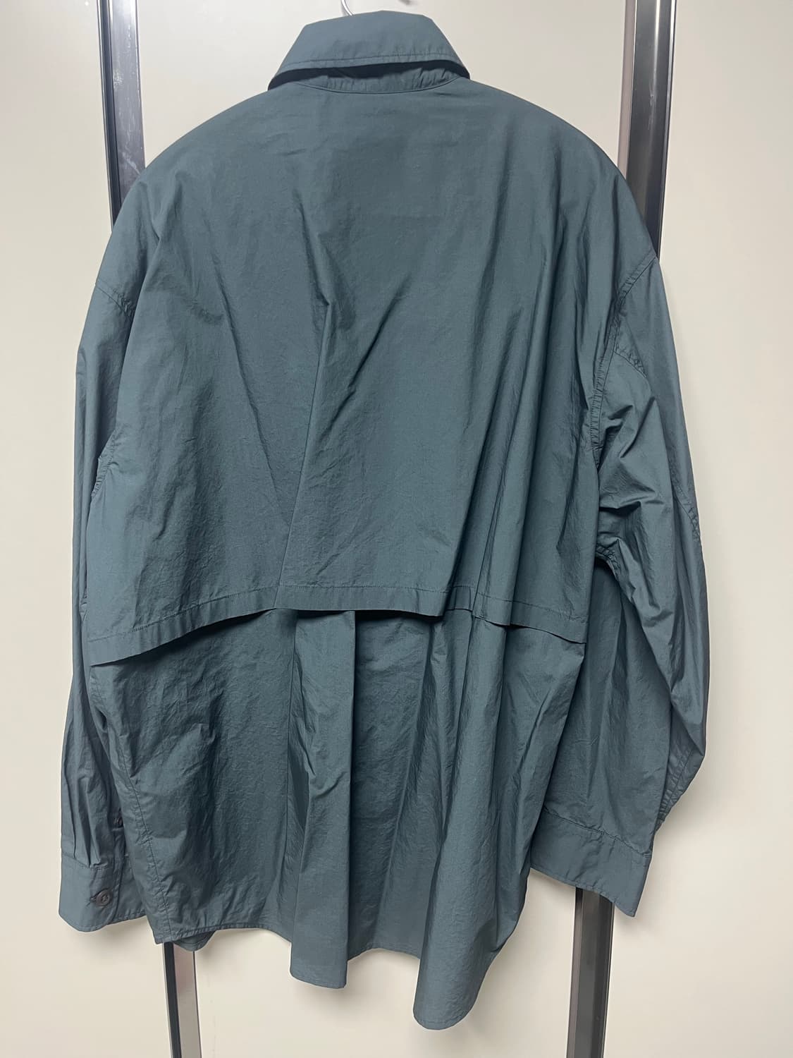 유니클로 U 유틸리티 오버셔츠 상품이미지4