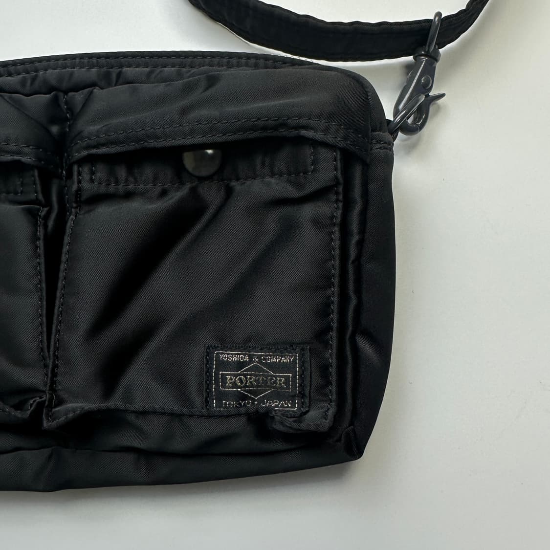 PORTER TANKER SHOULDER BAG 포터 탱커 숄더백 상품이미지3