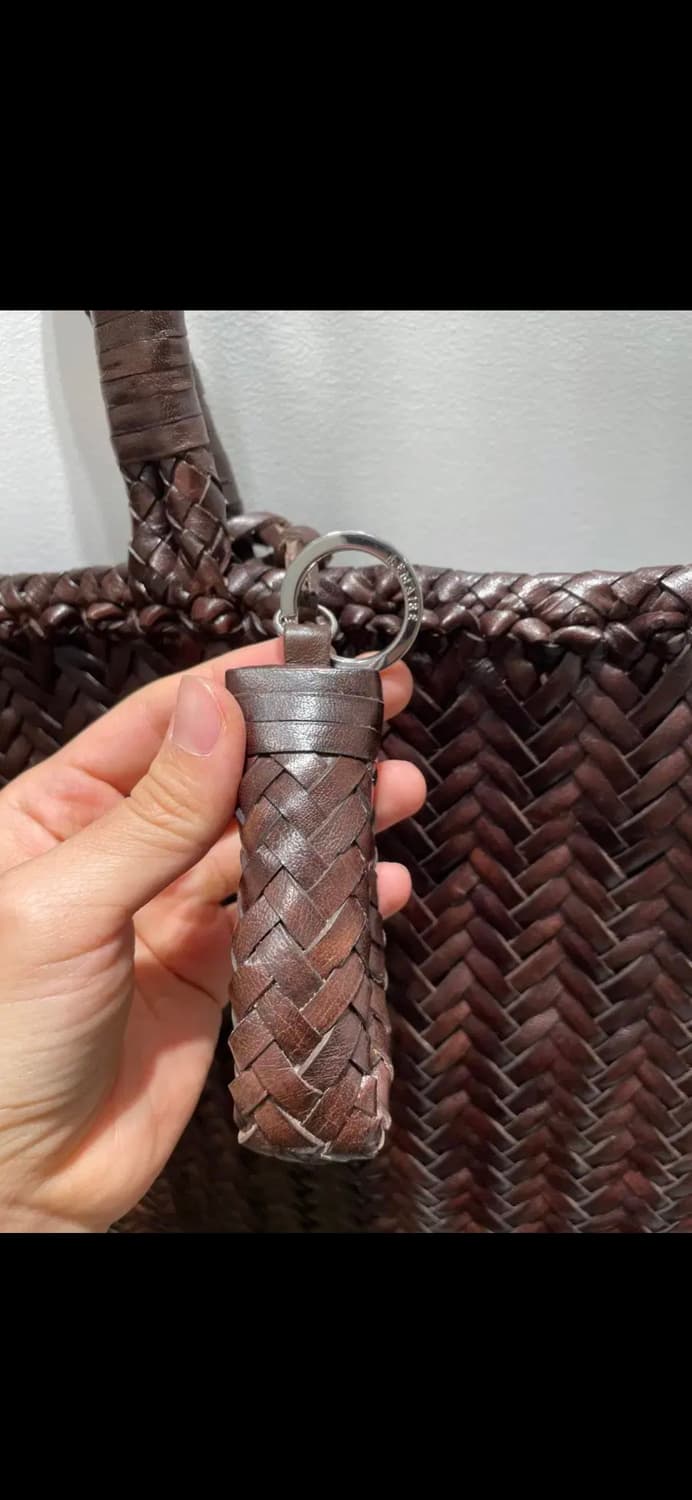 르메르 엑스트라라지 레더 도트백 상품이미지2