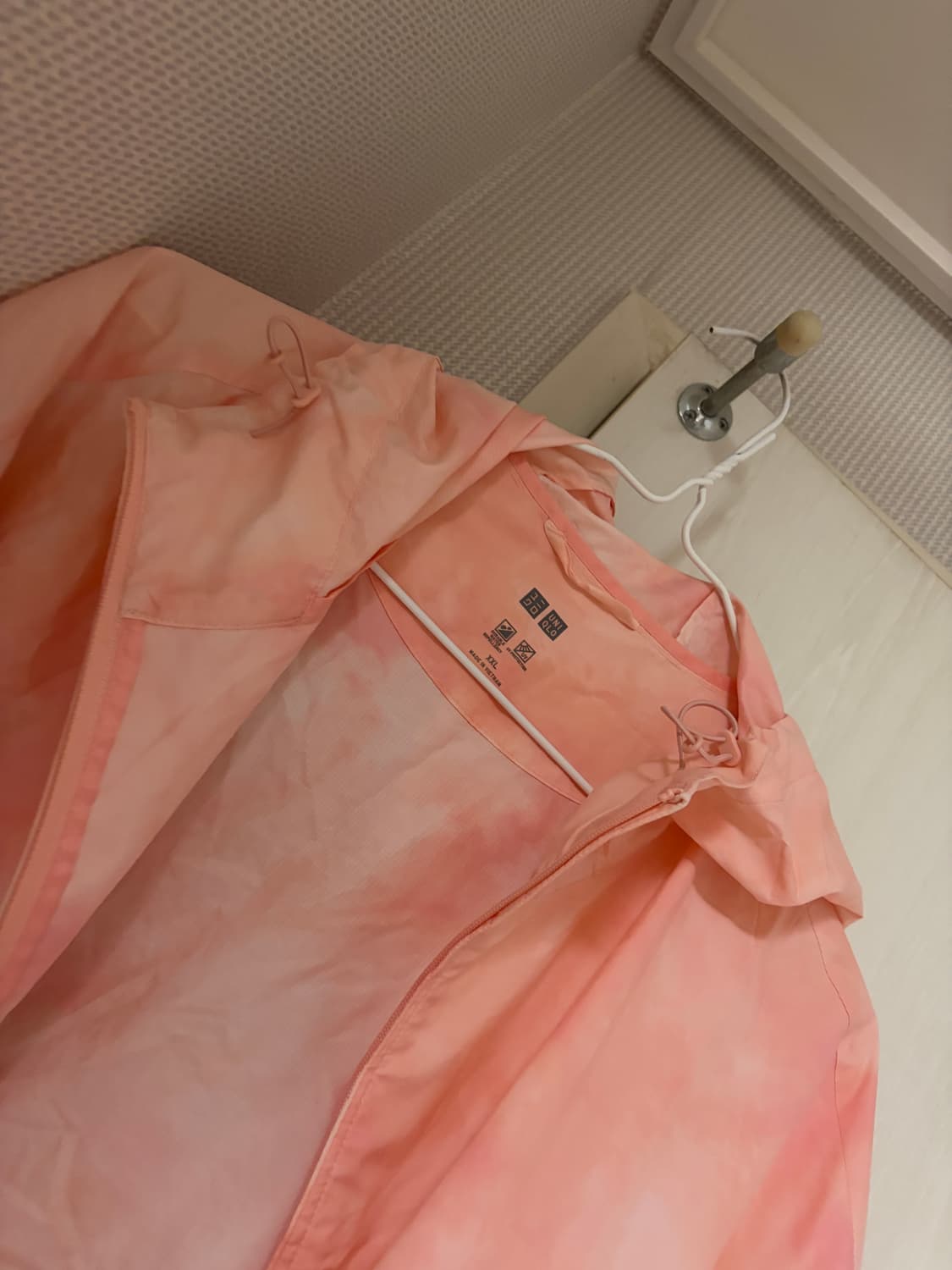 유니클로 바람막이 2xl 상품이미지2