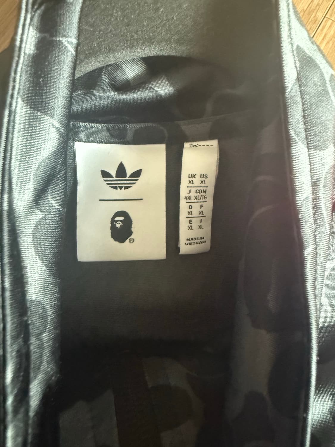 아이다스X베이프 카모 트랙탑 상품이미지4