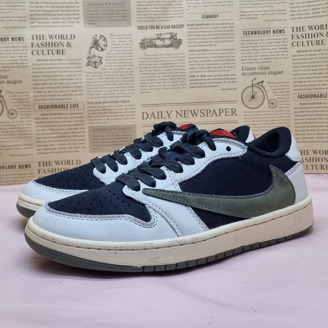 나이키 에어 조던1 트레비스 스캇 운동화 250 상품이미지1