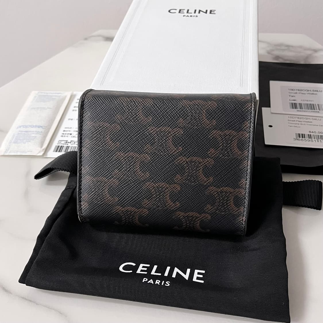 [S급/정품] 셀린느 트리옹프 플랩 여성 반지갑 상품이미지3