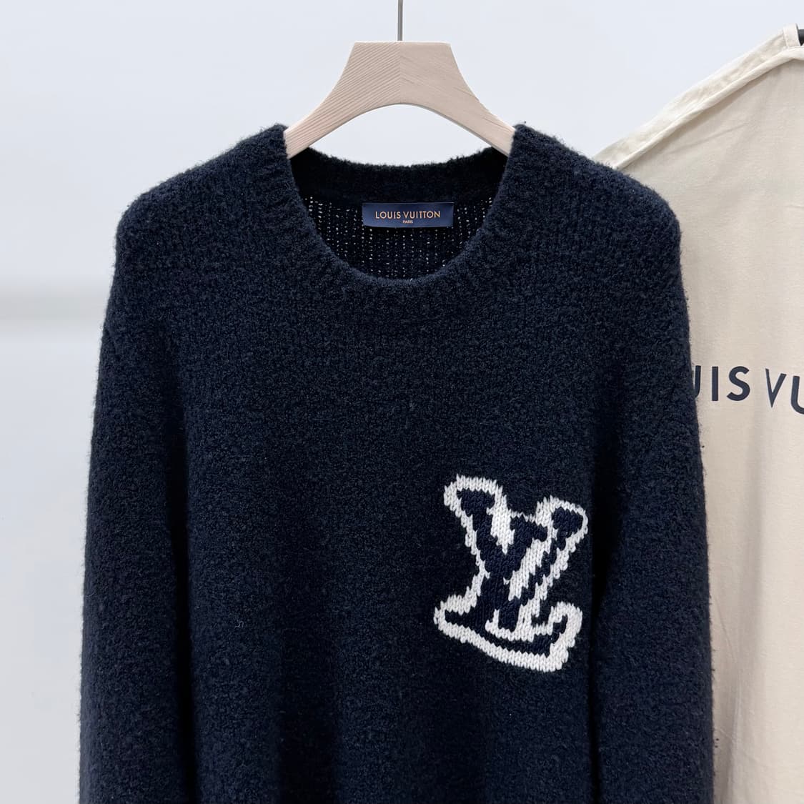 [S+급/2XL] 루이비통 LV 인타르시아 크루넥 니트 네이비 상품이미지3