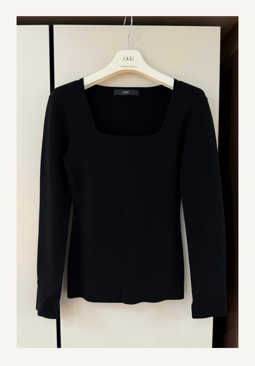 오르 고밀도 스퀘어넥 니트 블랙 상품이미지2