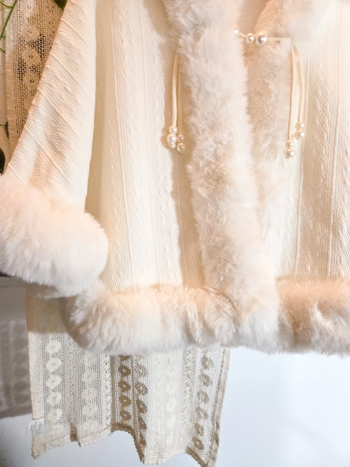 퍼 트리밍 퓨어 니트 케이프 자켓 상품이미지3