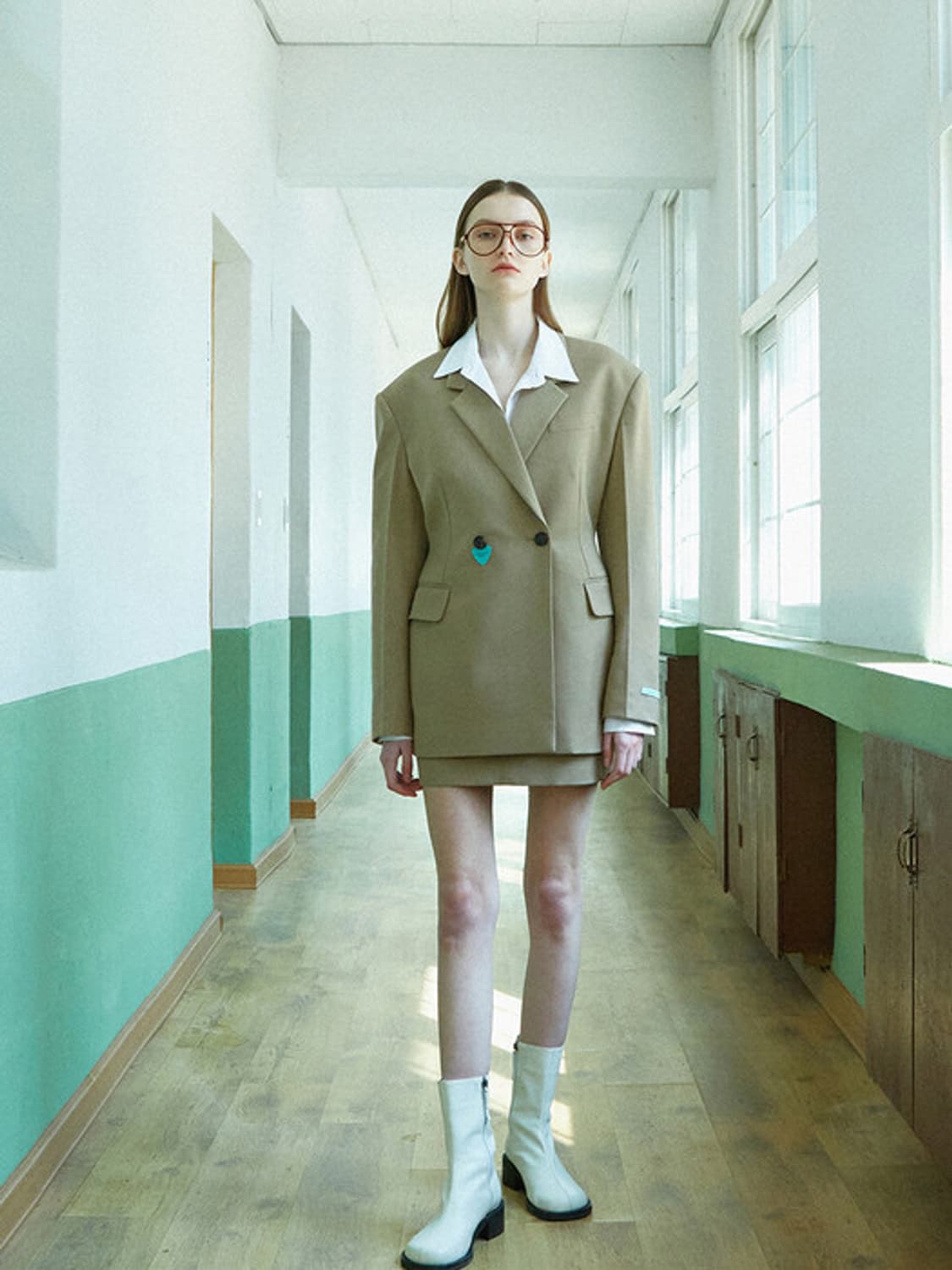 인스턴트펑크 베이지 오버숄더 더블 자켓 상품이미지2