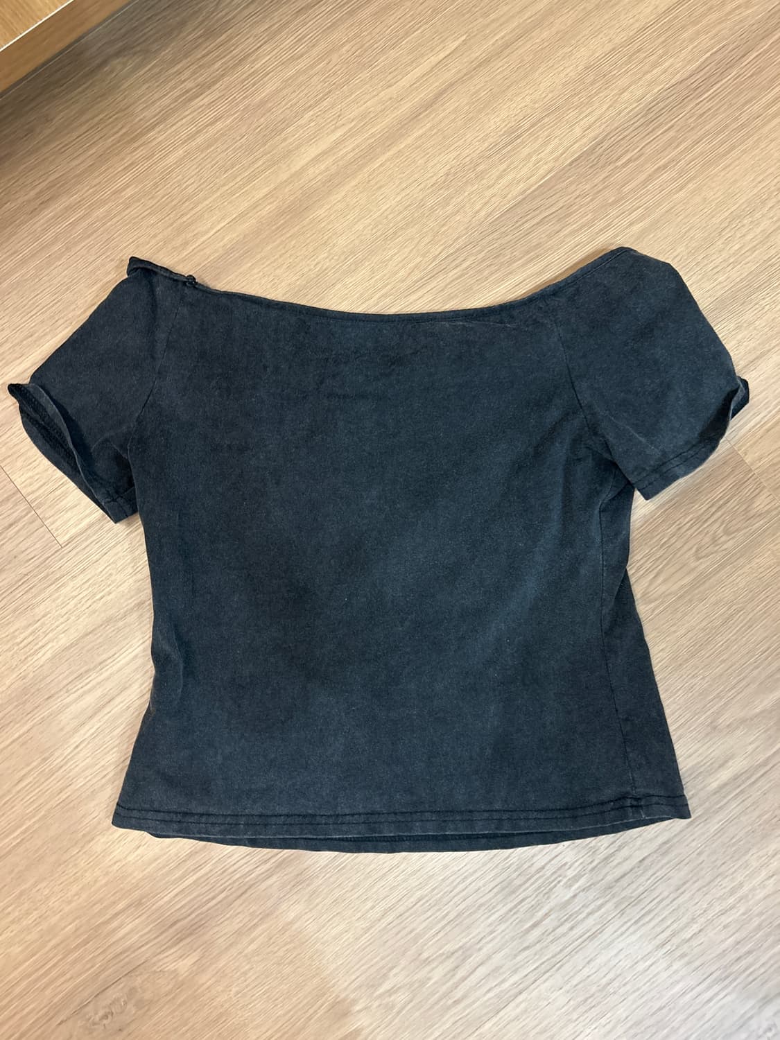 베티붑 오프숄더 티셔츠  상품이미지2