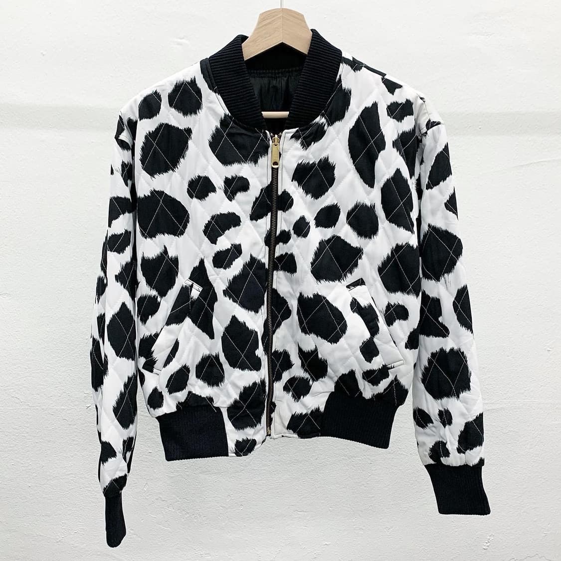 JPN 빈티지 밀크카우 퀄팅 리버시블 크롭 봄버자켓 상품이미지1