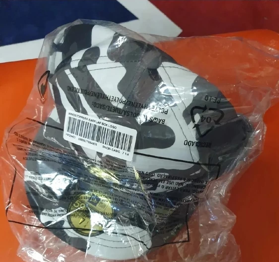 7 1/4 슈프림 윈드스토퍼 이어플랩 박스로고 뉴에라 스노우 카모  상품이미지1