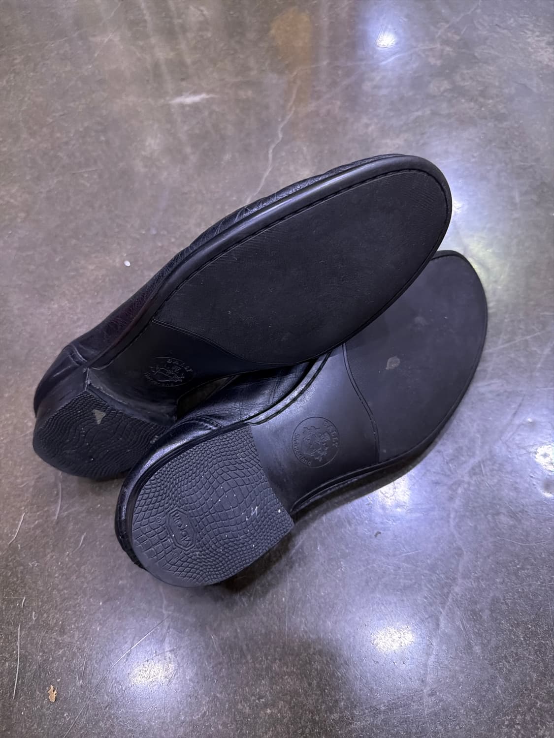 발리 클래식 콜마르 심플 로퍼 블랙 8.5 상품이미지8