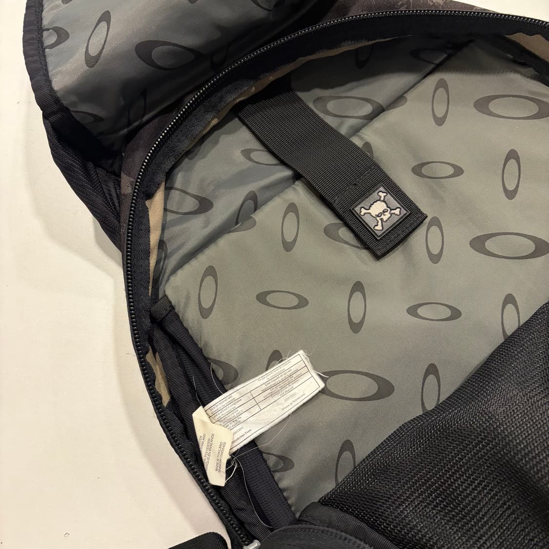 OAKLEY 오클리 아이콘 블랙 카모 백팩 상품이미지7