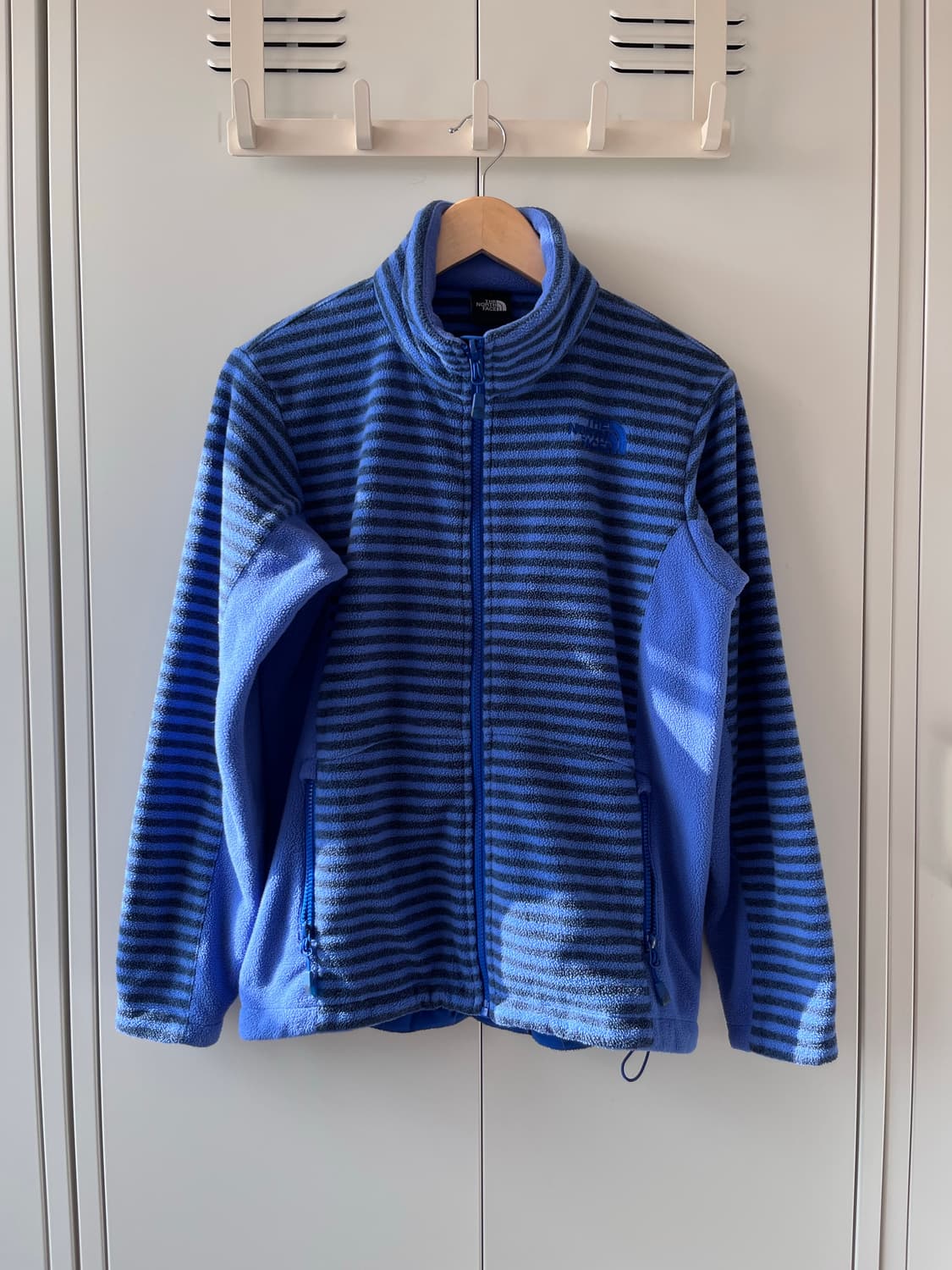 노스페이스 블루 스트라이프 후리스 집업 상품이미지3