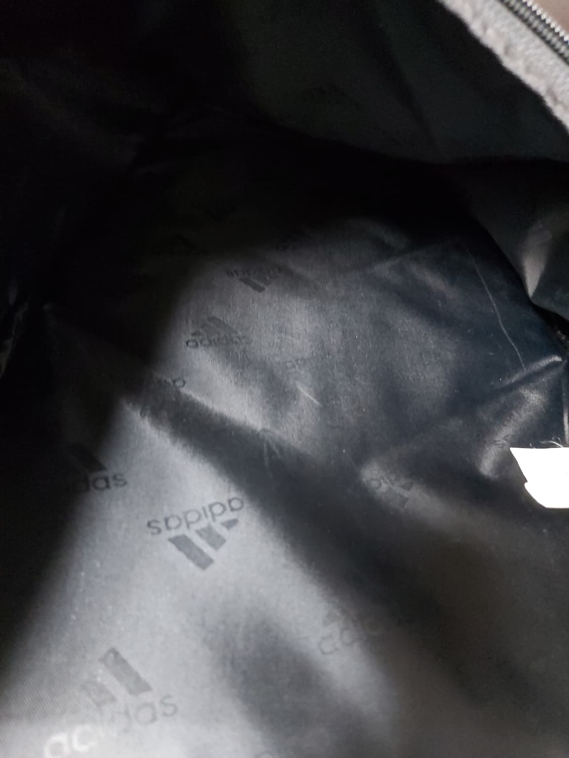 아디다스 트랜드 3S 스퀘어 백팩

 상품이미지6