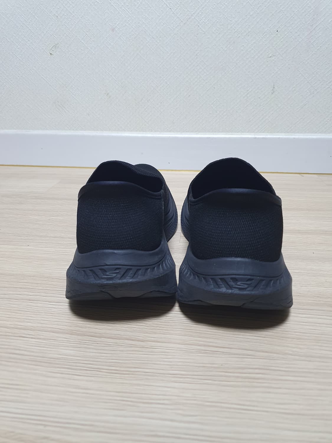 스케쳐스 맥스쿠셔닝 슬립온 270 상품이미지5