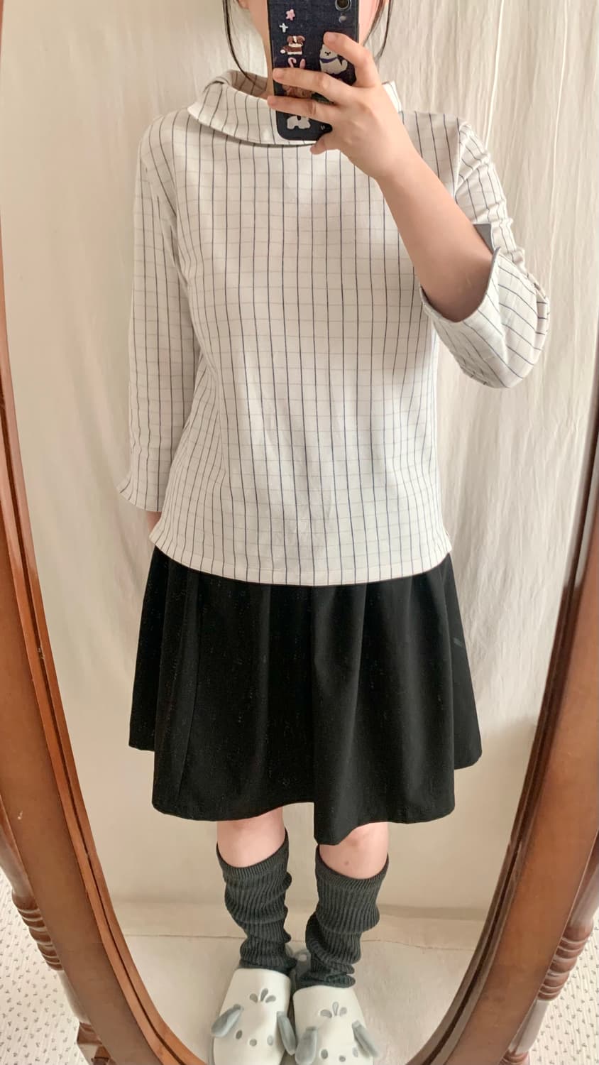 사선 단추 체크 블라우스 상품이미지6