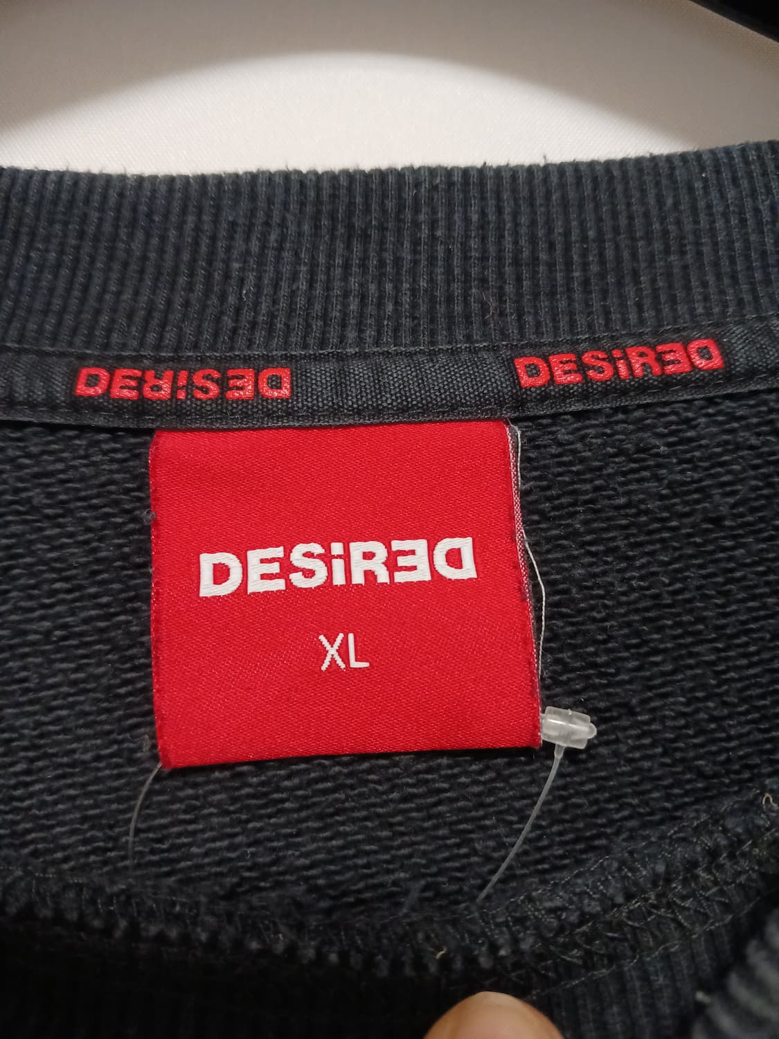 데시레드 맨투맨 상품이미지2