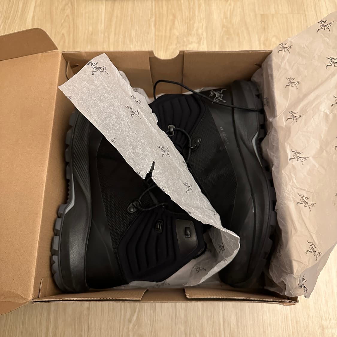 [285] 아크테릭스 에어리어스 AR 미드 고어텍스 상품이미지5